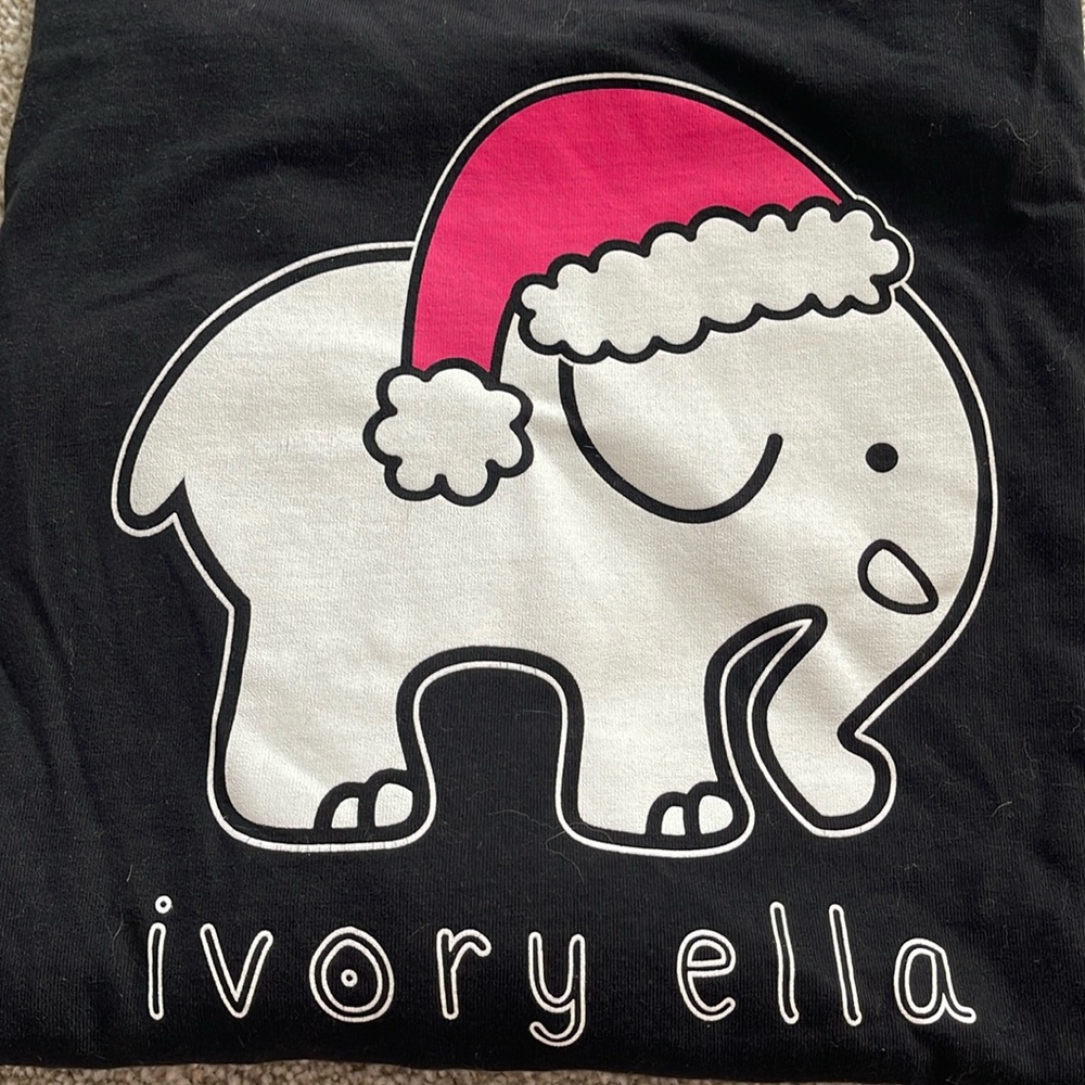 Ivory Ella Santa Elephant Long Sleeve Tee